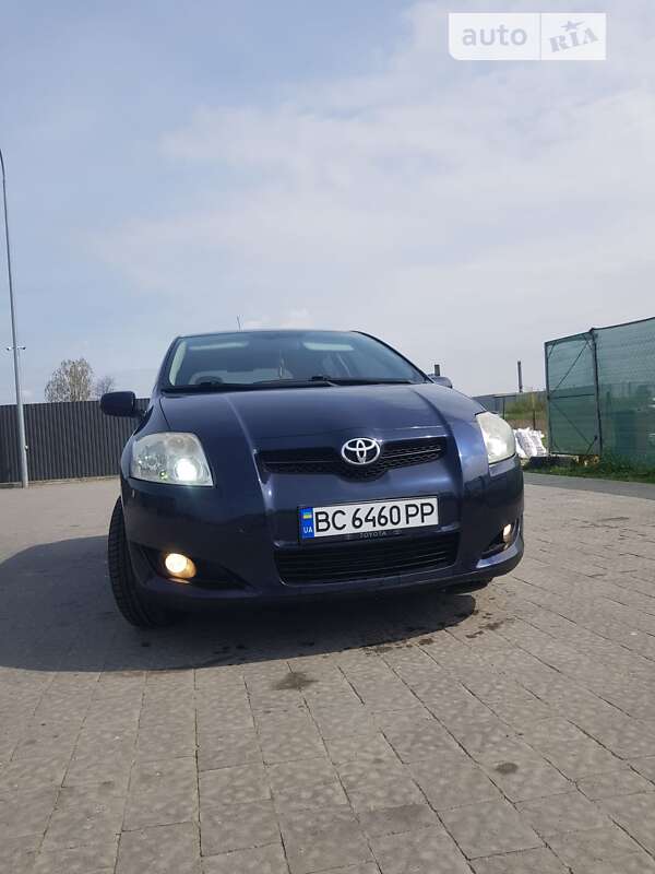 2008 toyota auris