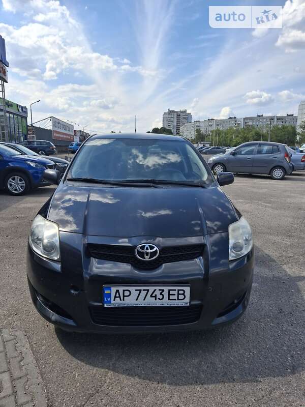 2008 toyota auris