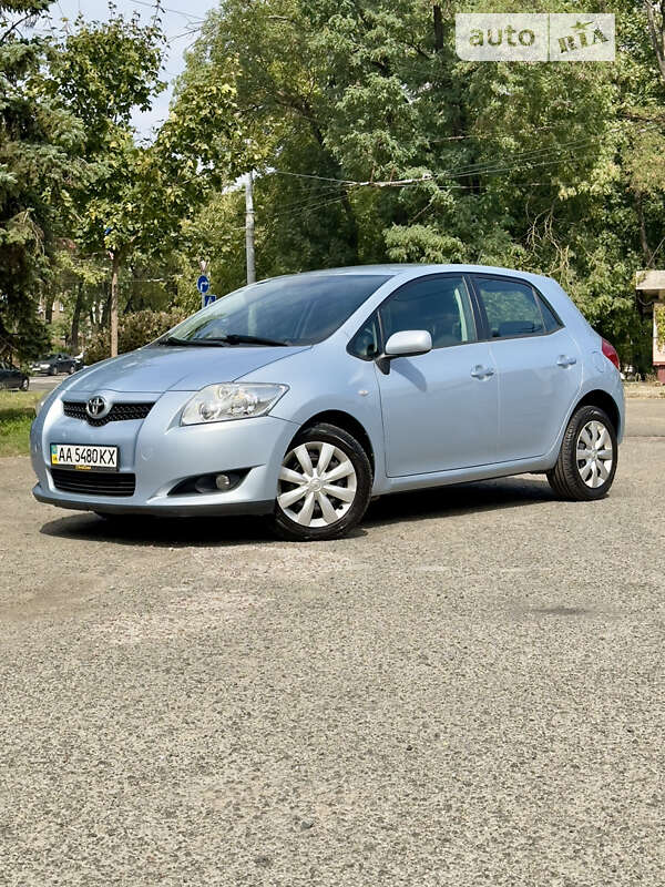 2007 toyota auris