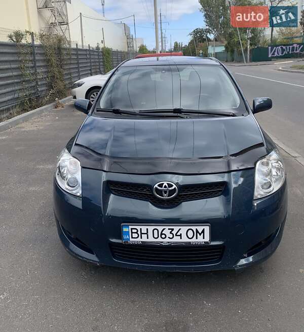 2008 toyota auris