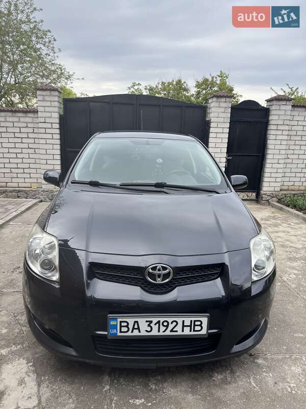 2008 toyota auris