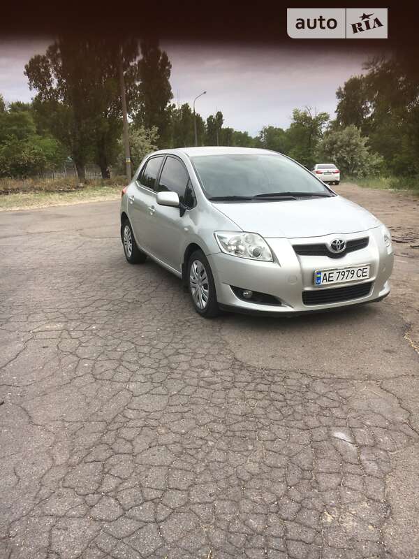 2007 toyota auris