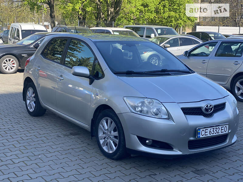 2008 toyota auris