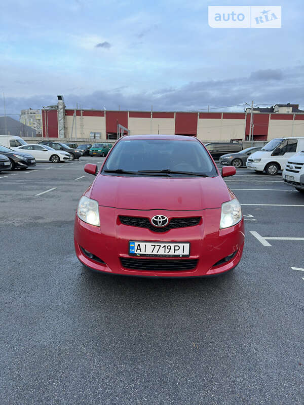 2008 toyota auris