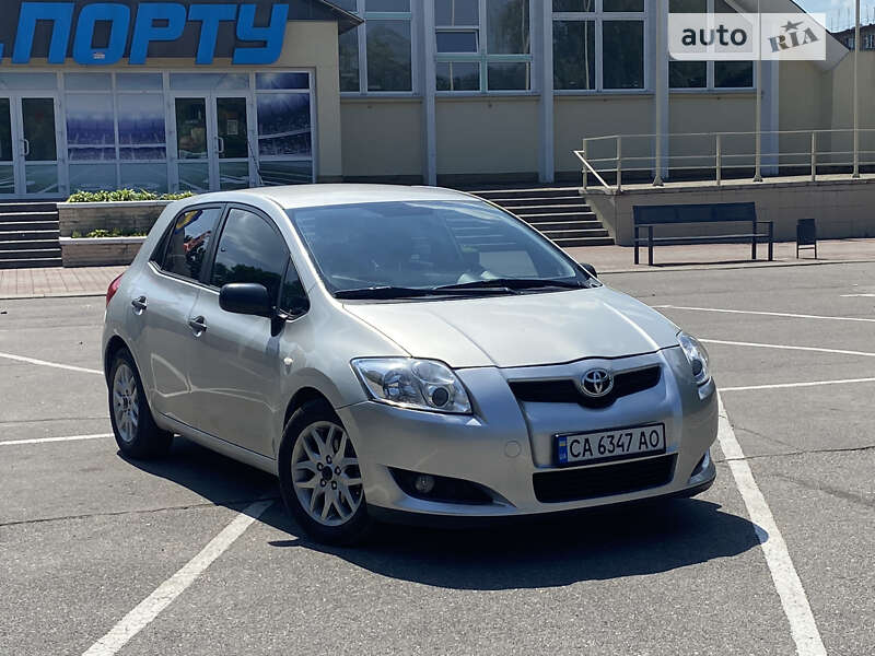 2007 toyota auris