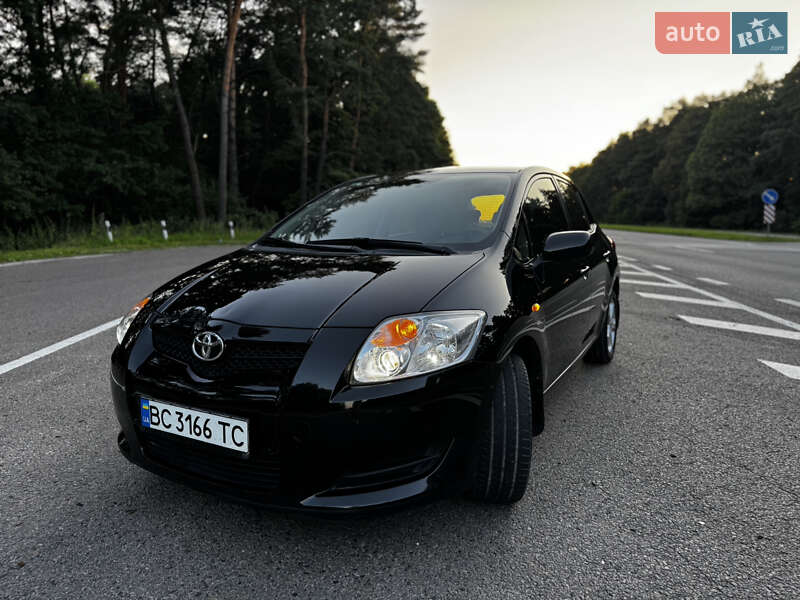 2007 toyota auris