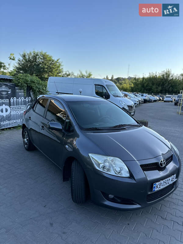 2008 toyota auris