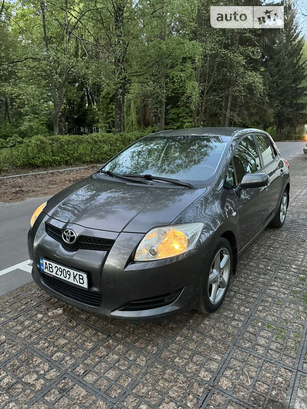 2008 toyota auris