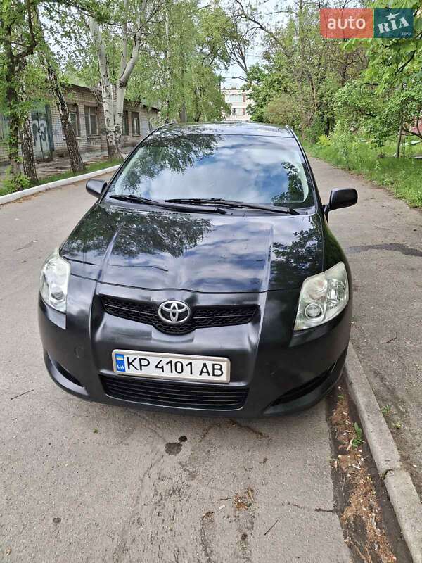 2008 toyota auris