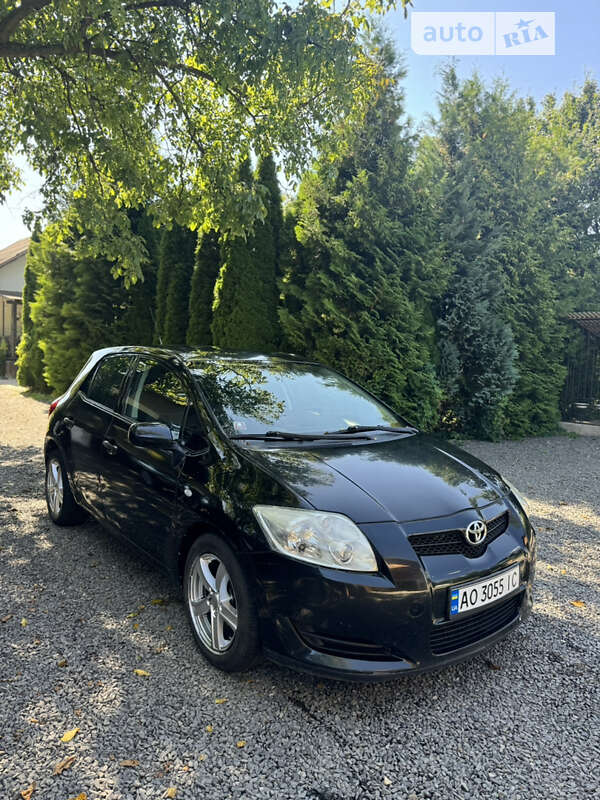 2007 toyota auris