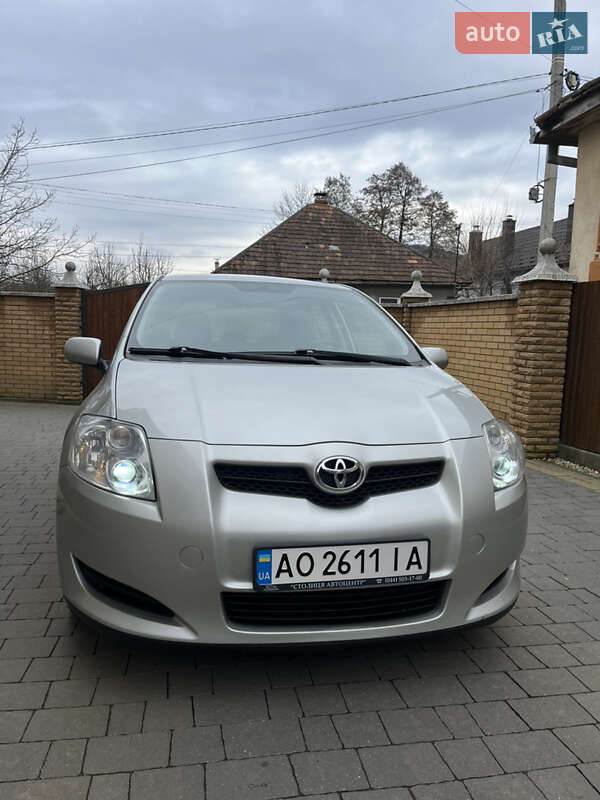 2007 toyota auris