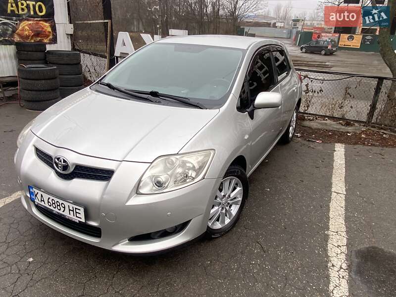 2007 toyota auris