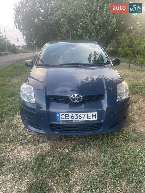 2008 toyota auris