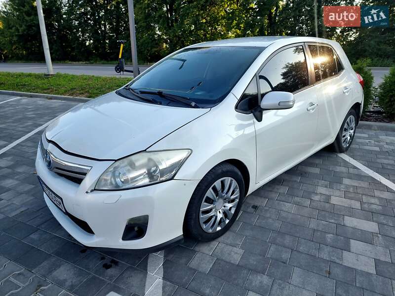 2009 toyota auris