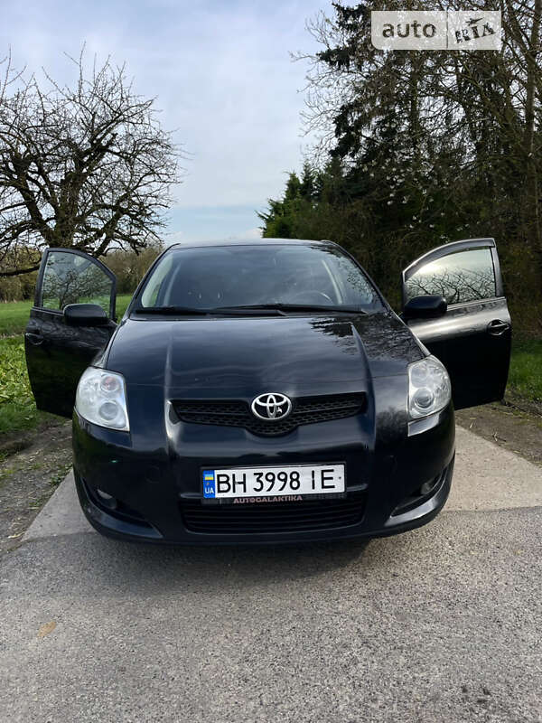 2007 toyota auris