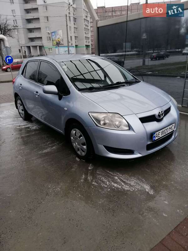 2008 toyota auris