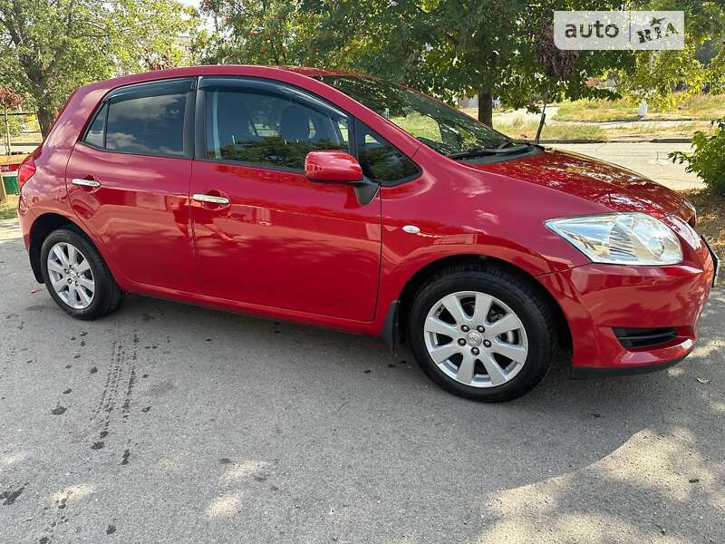 2008 toyota auris