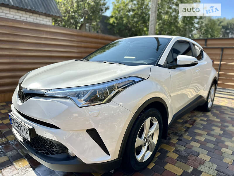 2019 toyota c-hr