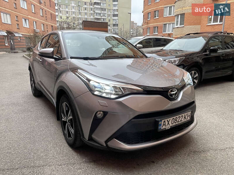 2021 toyota c-hr
