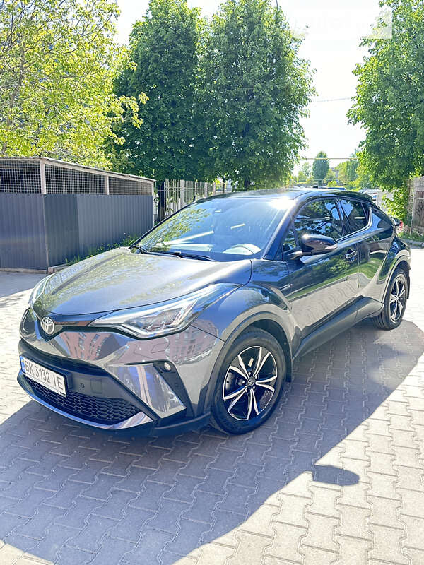 2021 toyota c-hr
