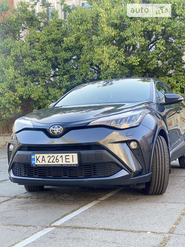 2021 toyota c-hr