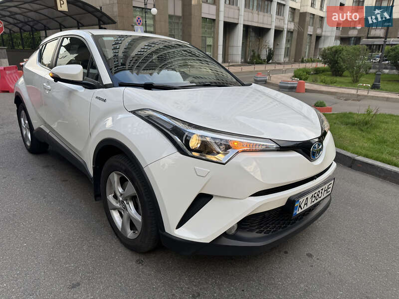 2018 toyota c-hr hybrid