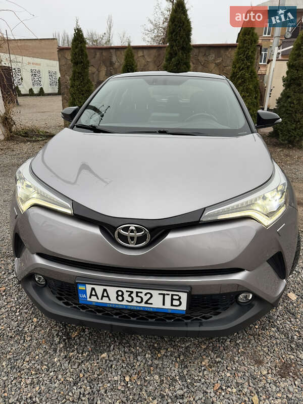 2017 toyota c-hr