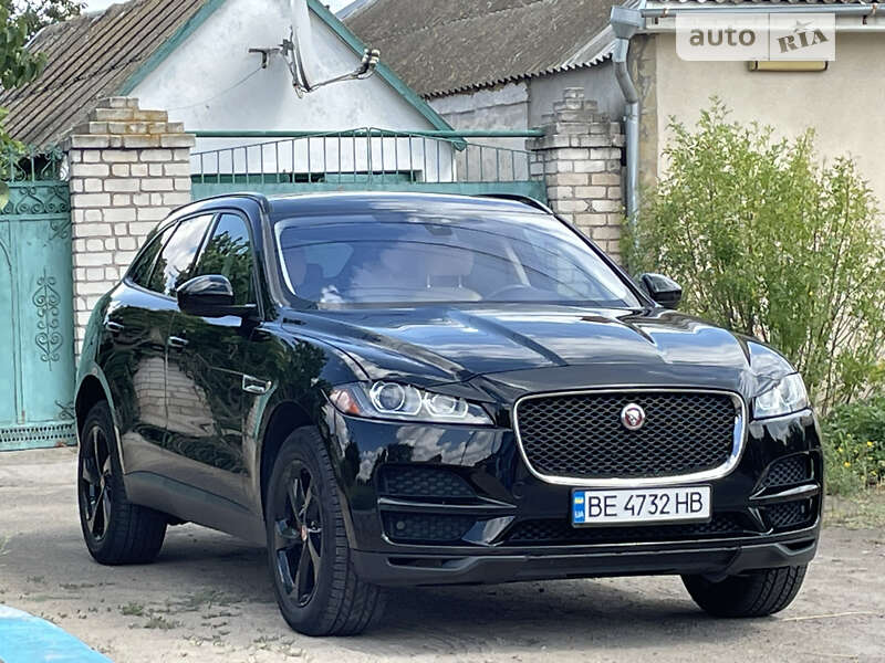 2017 JAGUAR F-PACE