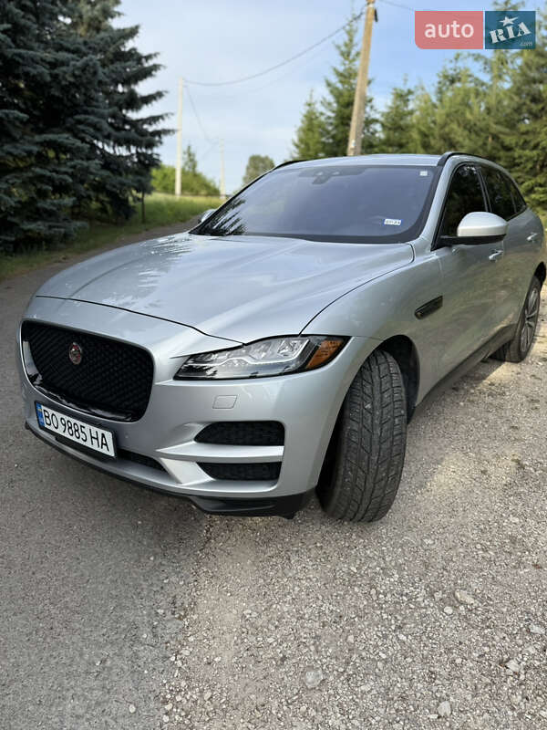 2017 JAGUAR F-PACE