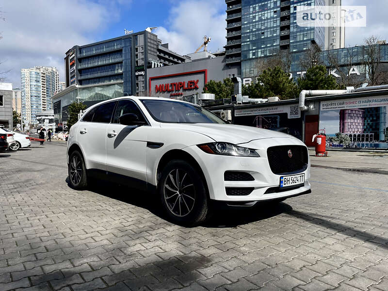 2017 JAGUAR F-PACE