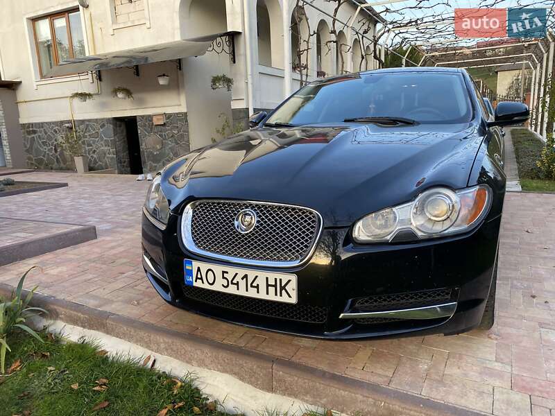 2010 jaguar xf