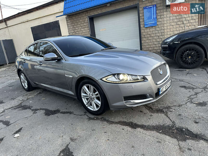 2012 jaguar xf