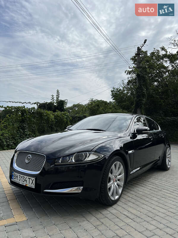 2013 jaguar xf