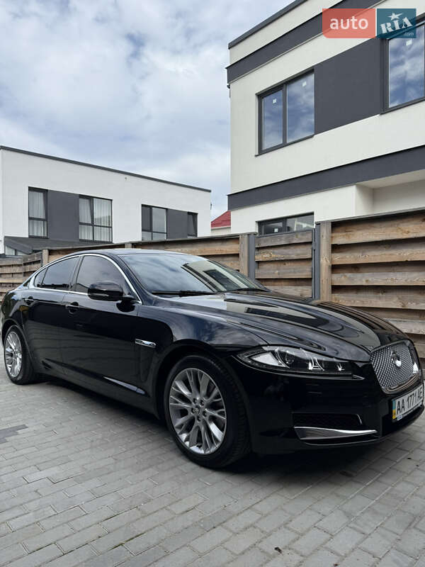 2013 jaguar xf