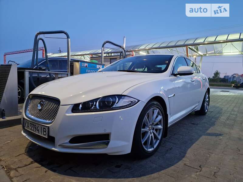 2013 jaguar xf