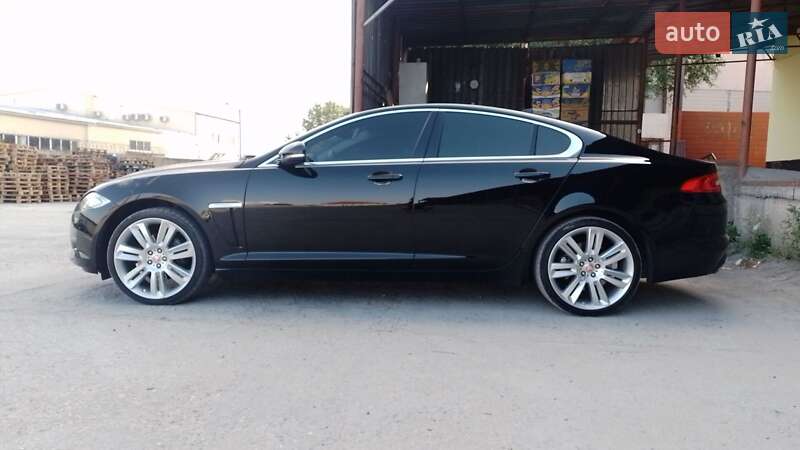 2012 jaguar xf