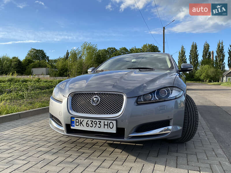 2013 jaguar xf