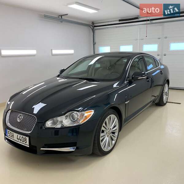 2010 jaguar xf