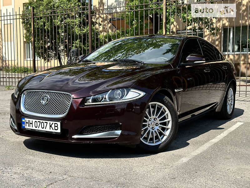 2012 jaguar xf