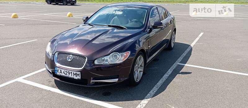 2010 jaguar xf