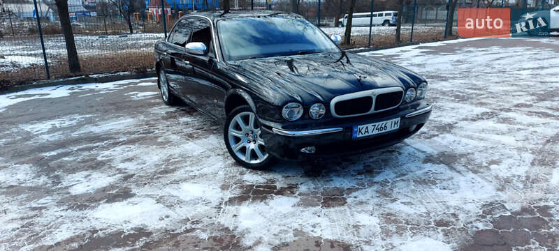 2006 jaguar xj8l
