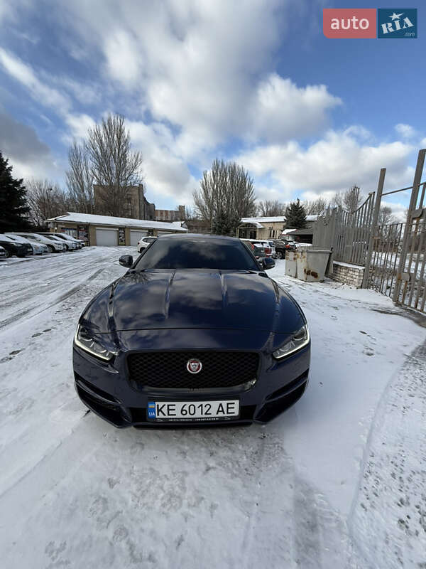 2015 jaguar xe jt2
