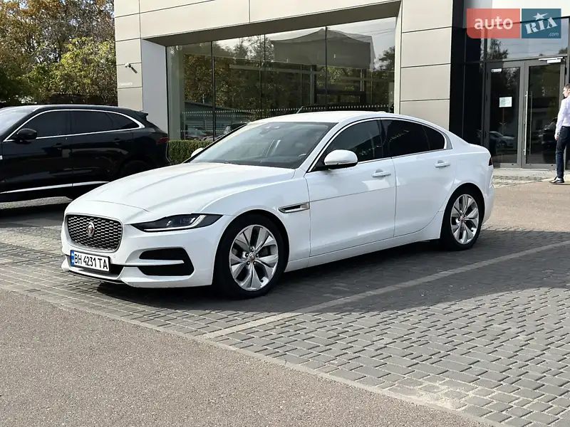 2020 jaguar xe
