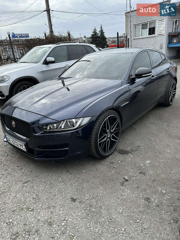 2017 jaguar xe