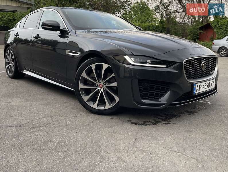 2020 jaguar xe