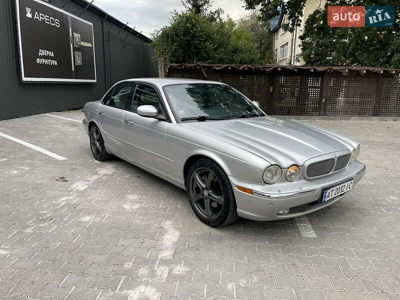 2003 jaguar xj6