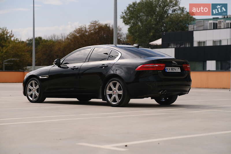 2017 jaguar xe