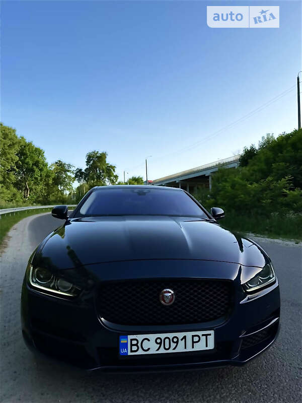 2016 jaguar xe