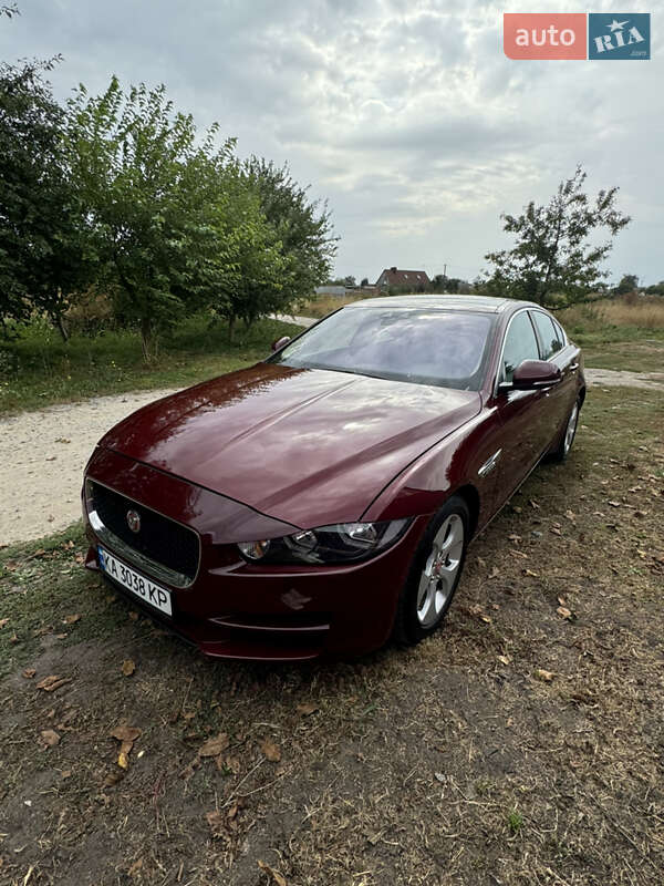 2016 jaguar xe