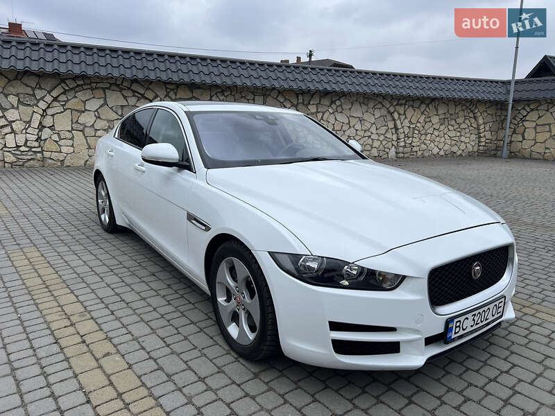 2016 jaguar xe